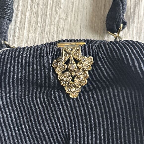 VINTAGE CHARLET Victorian  Black Fabric Purse w Jeweled Clasp  - Made In The USA - Picture 11 of 12